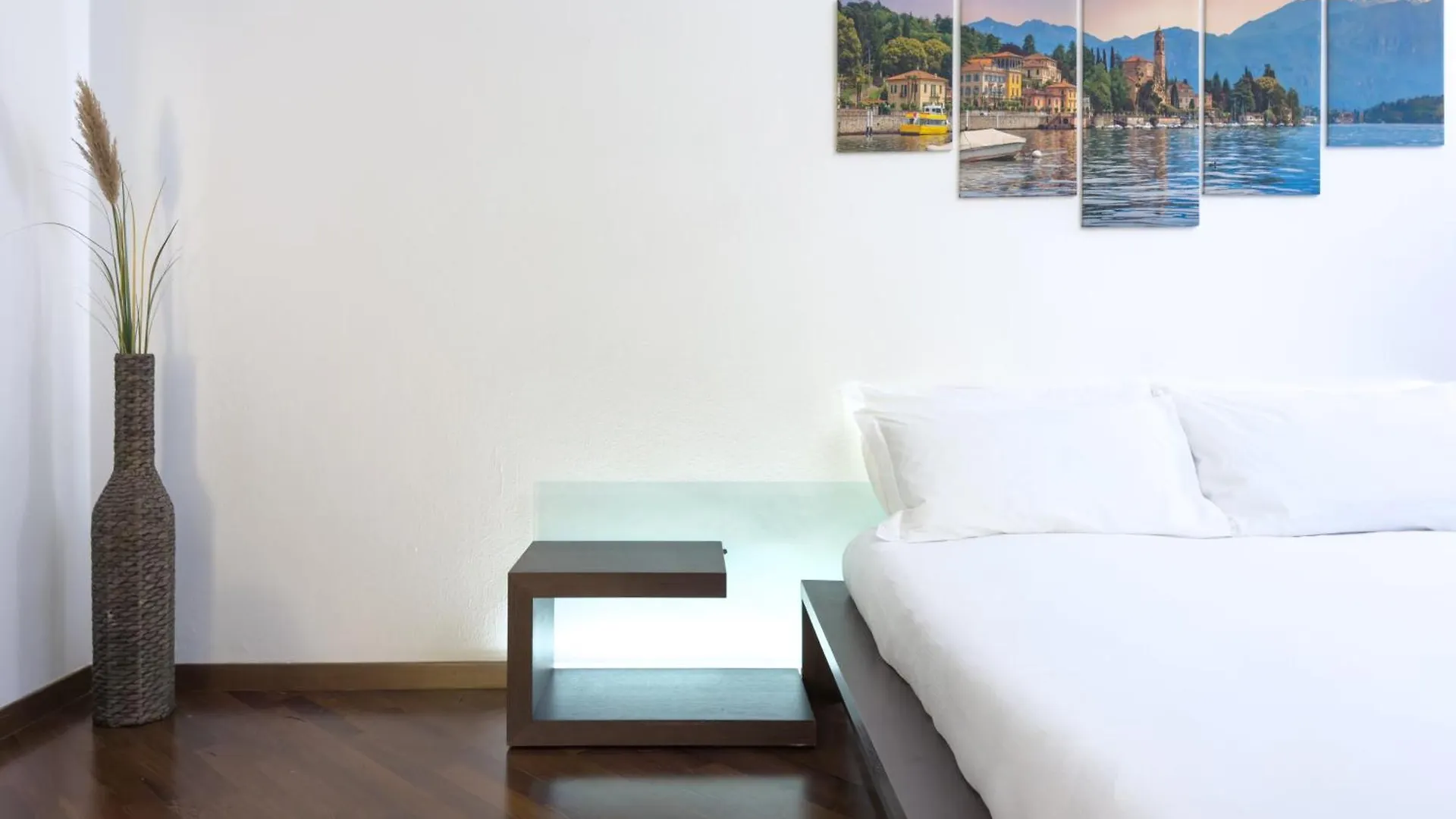 Voltiva House - In The Heart Of Como Old Town 0*,  איטליה
