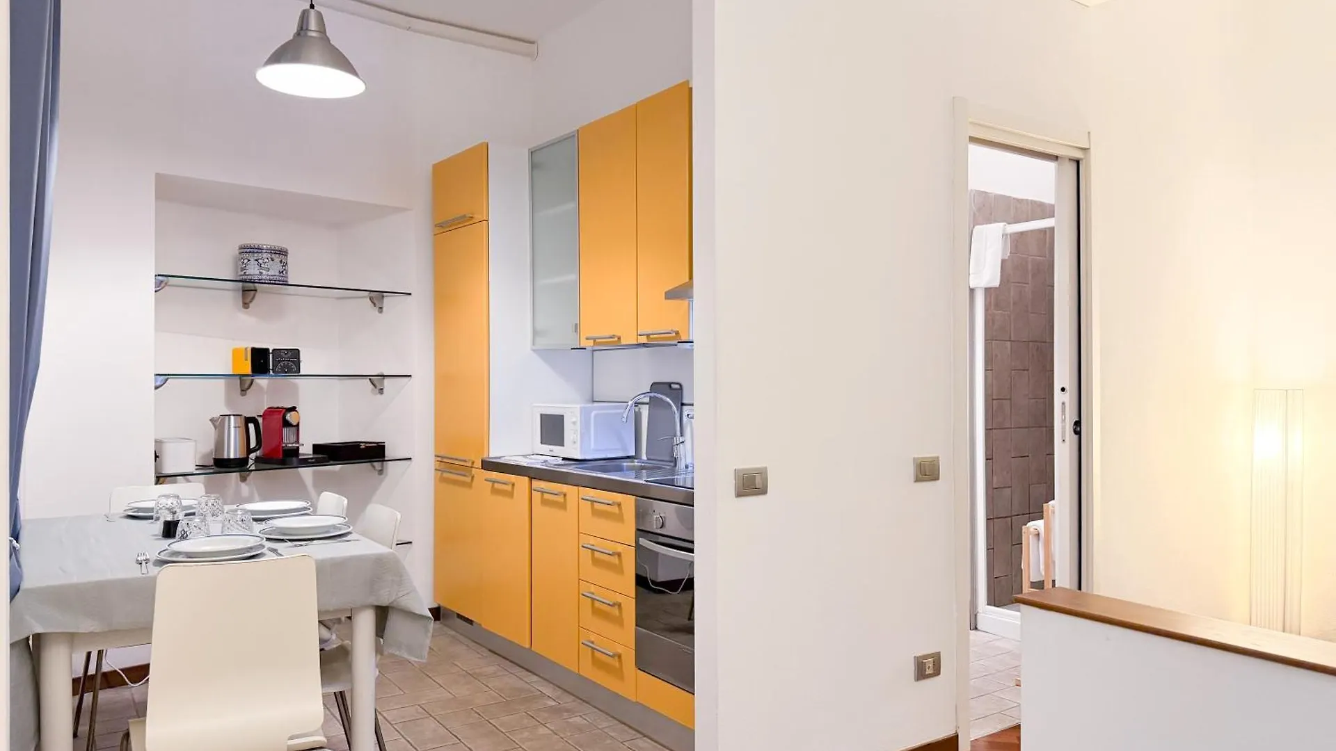 Semesterbostad Voltiva House - In The Heart Of Como Old Town