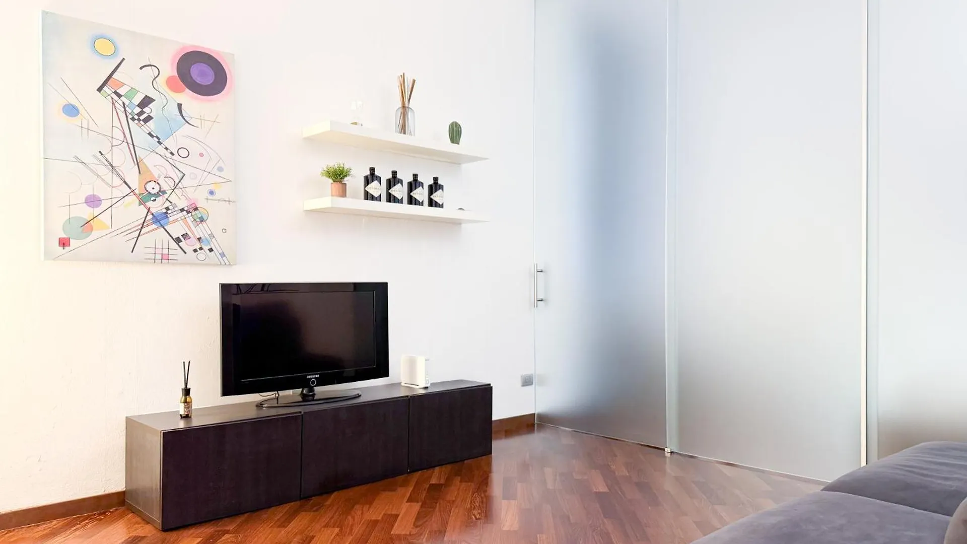 Semesterbostad Voltiva House - In The Heart Of Como Old Town